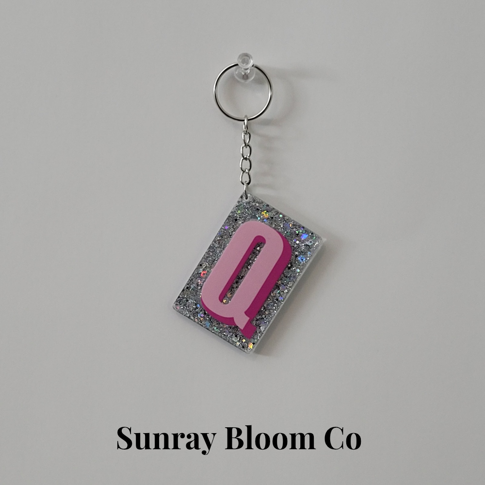 Q Personalized Glitter Keychain