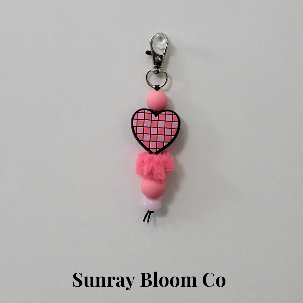 Pink Checkered Heart Beaded Clip