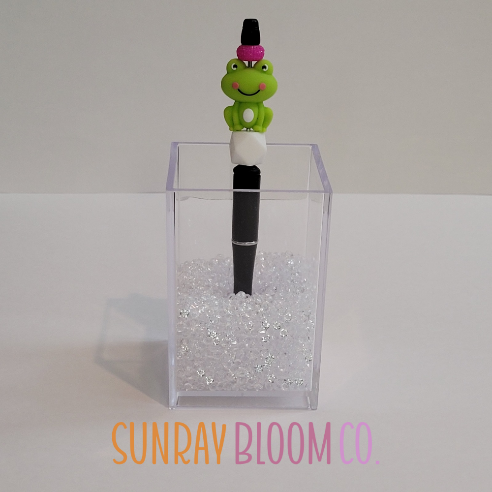 Sitting Happy Frog Pen