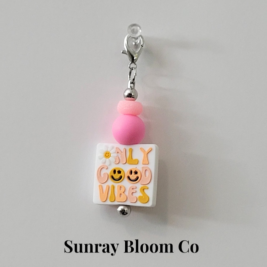 Good Vibes Only Beaded Bar Clip