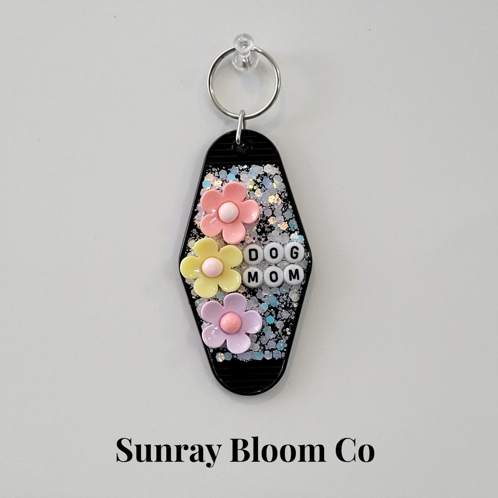 Floral Dog Mom Creative Keychain